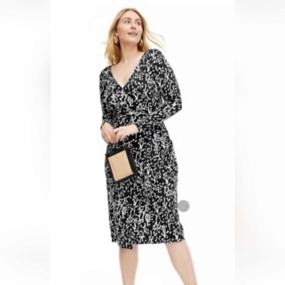 Diane Von Furstenberg Iconic Wrap Dress S